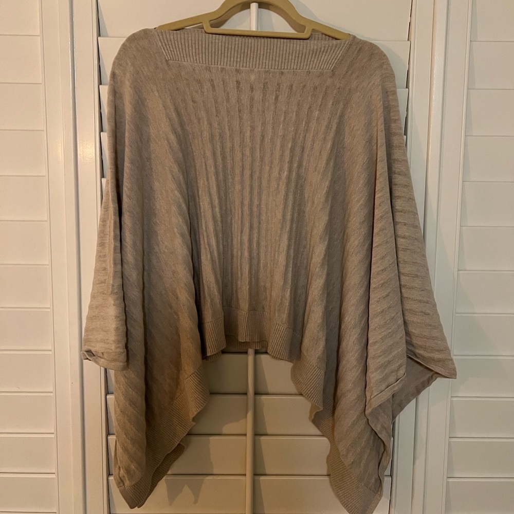 Lululemon Forward Flo Poncho